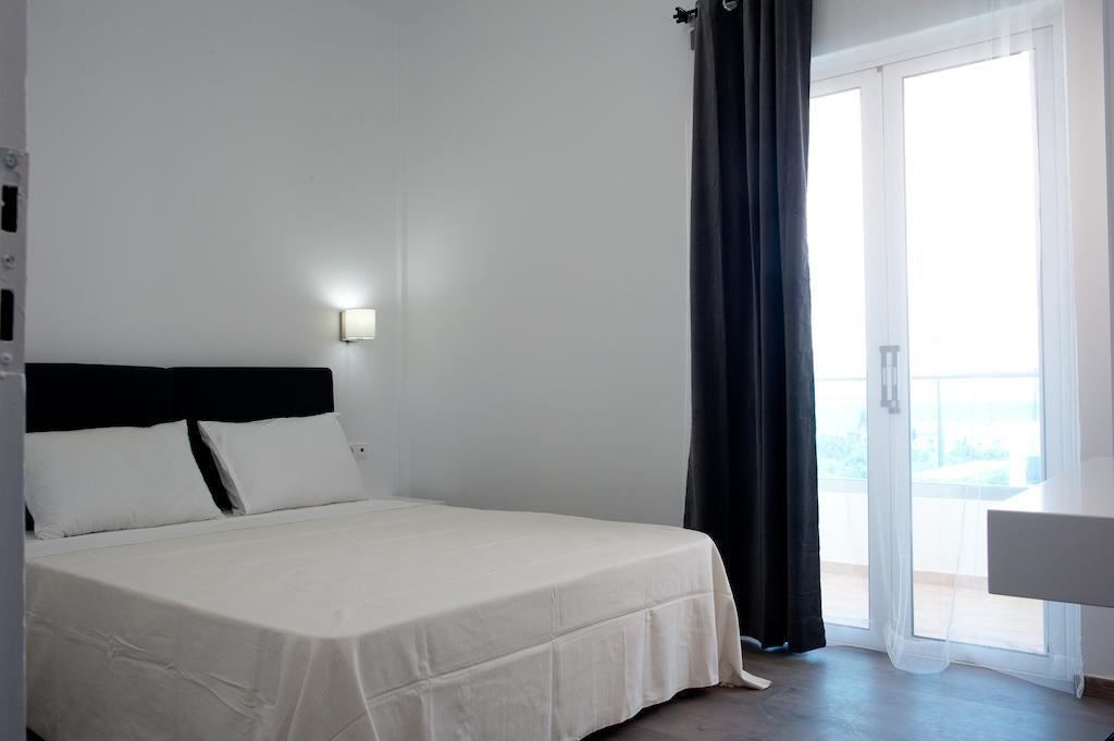 Aestas Apartments Agia Marina Chambre photo