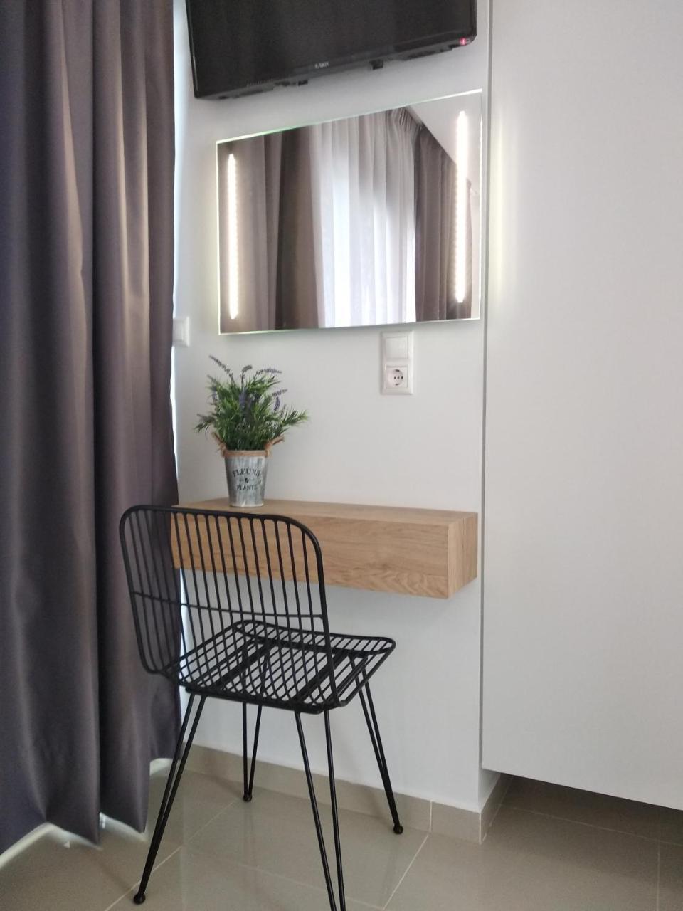 Aestas Apartments Agia Marina Extérieur photo