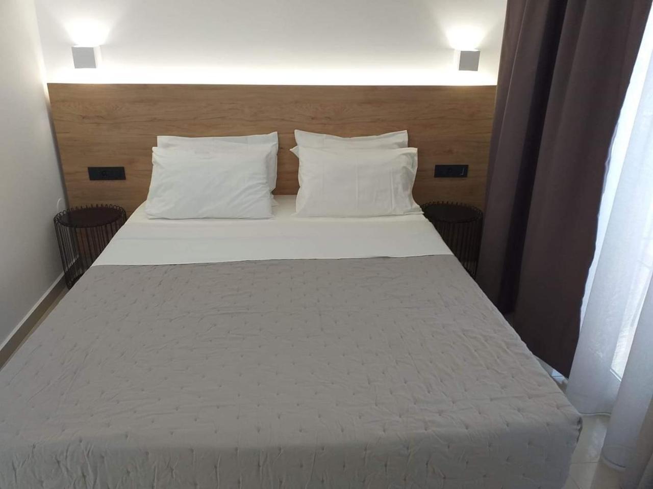 Aestas Apartments Agia Marina Extérieur photo