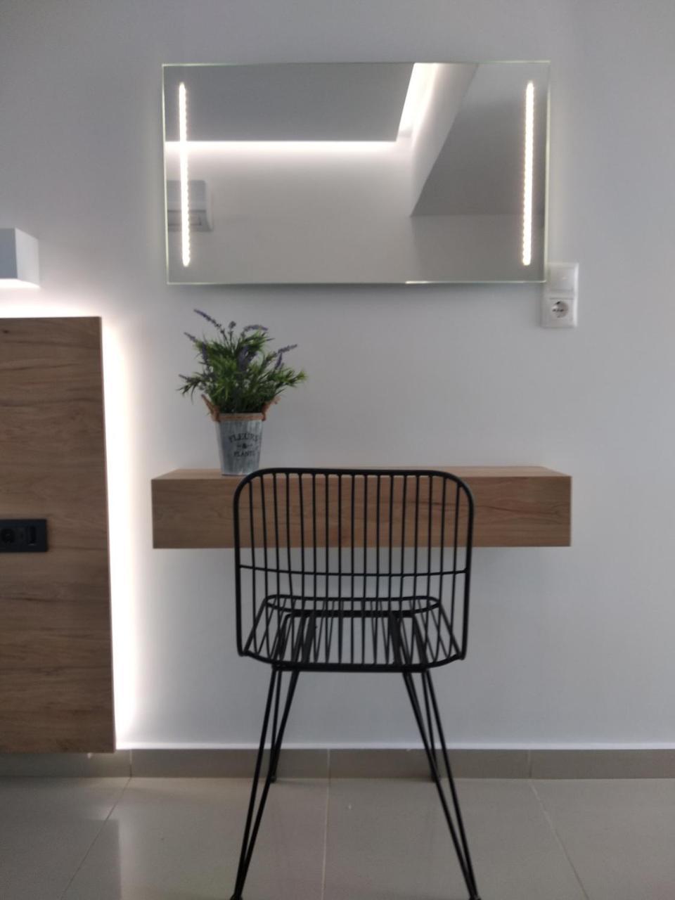 Aestas Apartments Agia Marina Extérieur photo